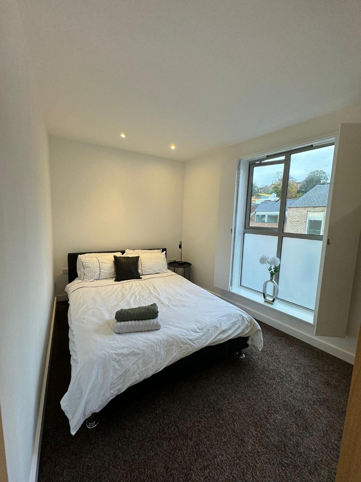 Central, Modern And Peaceful, Lovely Cathedral Views, Two-Bed Apartment With 40" Smart Tv & Free Onsite Parking Lincoln Exterior foto